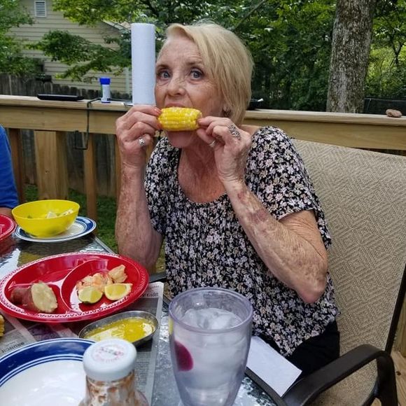 Meet your Posher, Deborah - Picture 1 of 1